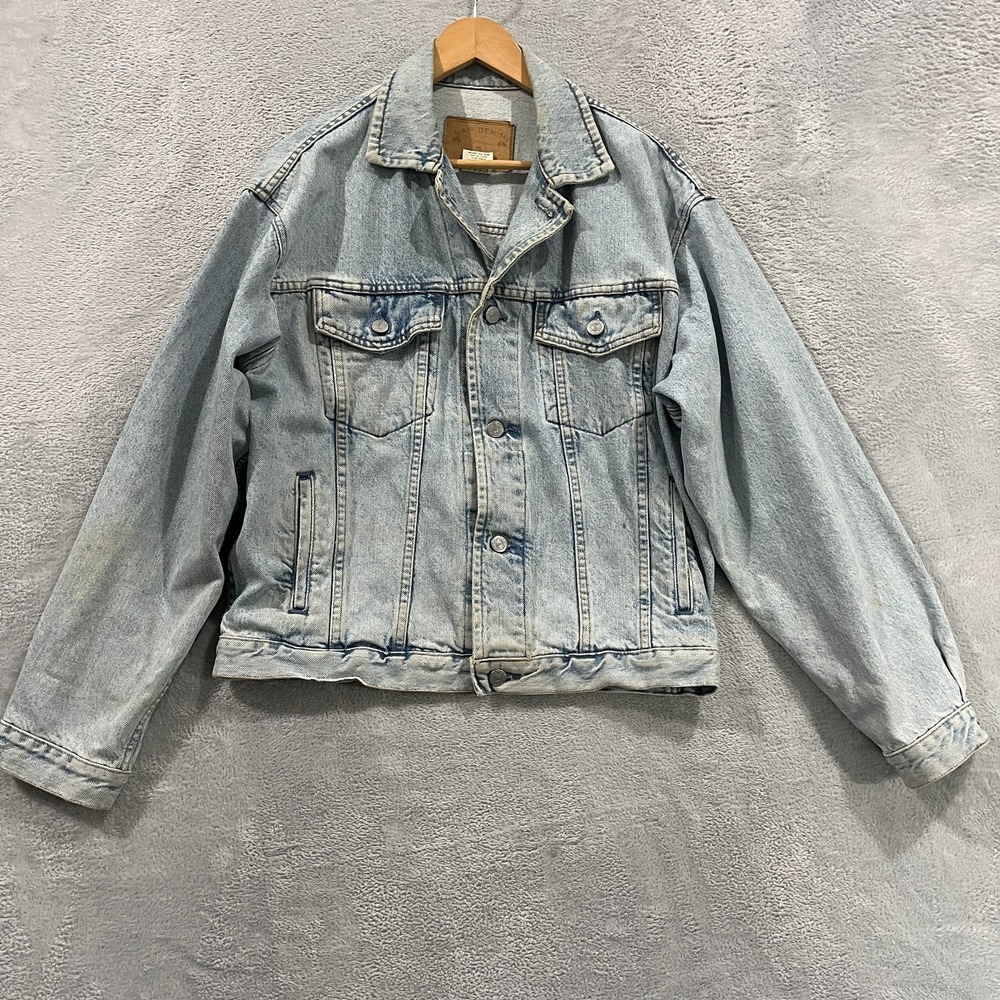 Vintage‎ 90s Gap Denim Trucker Jacket Made in USA Light Wash Men's Medium Y2K